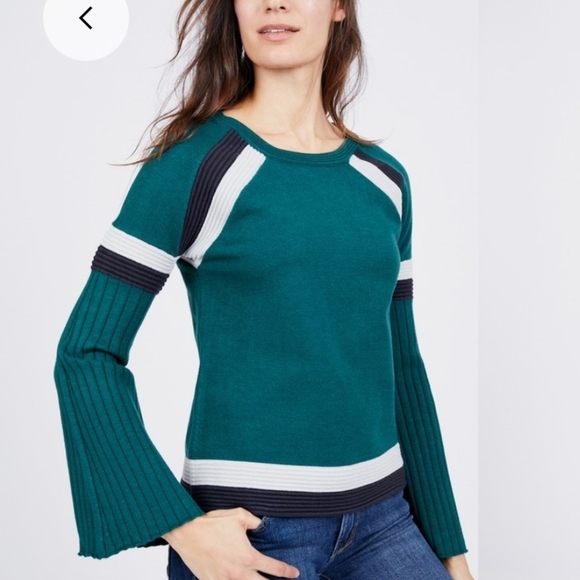 Summer & Sage Sweater Size M - Picture 3 of 9